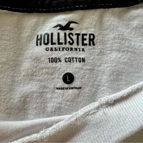 Hollister Los Angeles Lakers Collab Graphic Tee - Picture 3 of 3